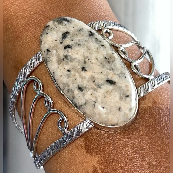 Kiwi Jasper Sesame Stone Cuff Bracelet Adjustable - Picture 5 of 7